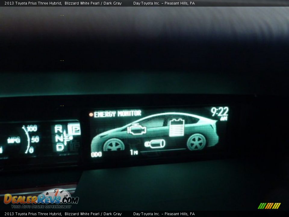 2013 Toyota Prius Three Hybrid Blizzard White Pearl / Dark Gray Photo #19