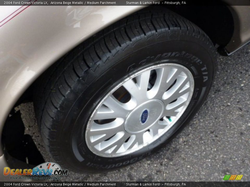 2004 Ford Crown Victoria LX Wheel Photo #7