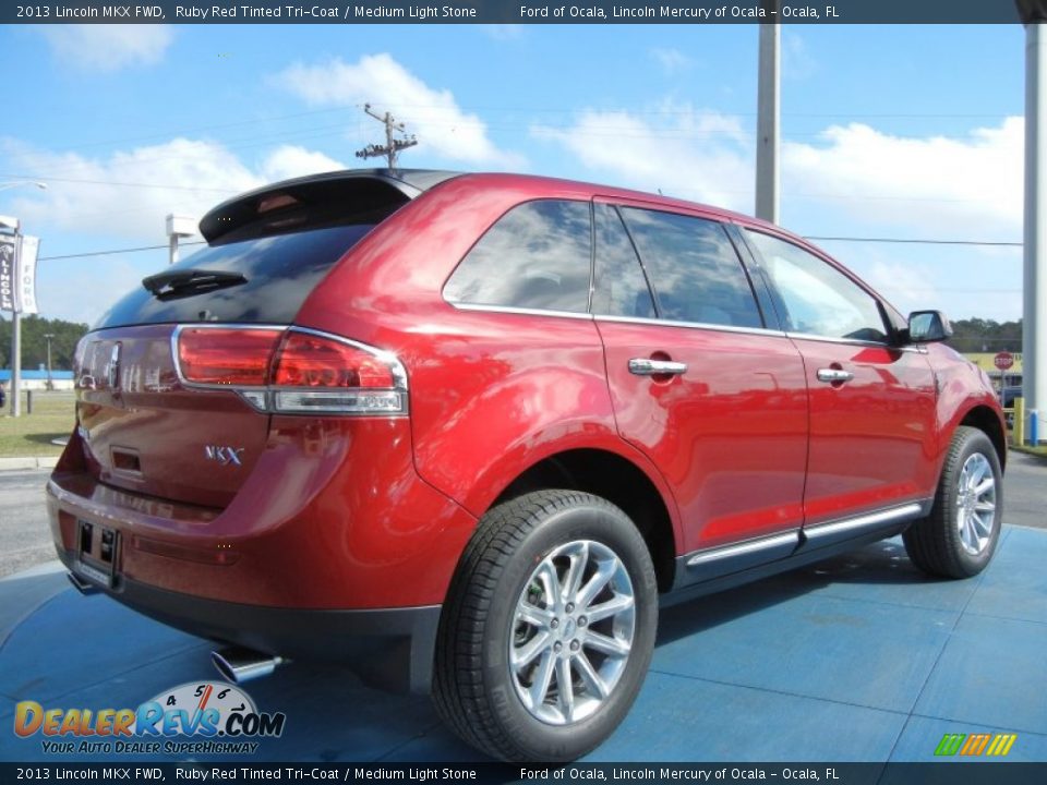 2013 Lincoln MKX FWD Ruby Red Tinted Tri-Coat / Medium Light Stone Photo #3