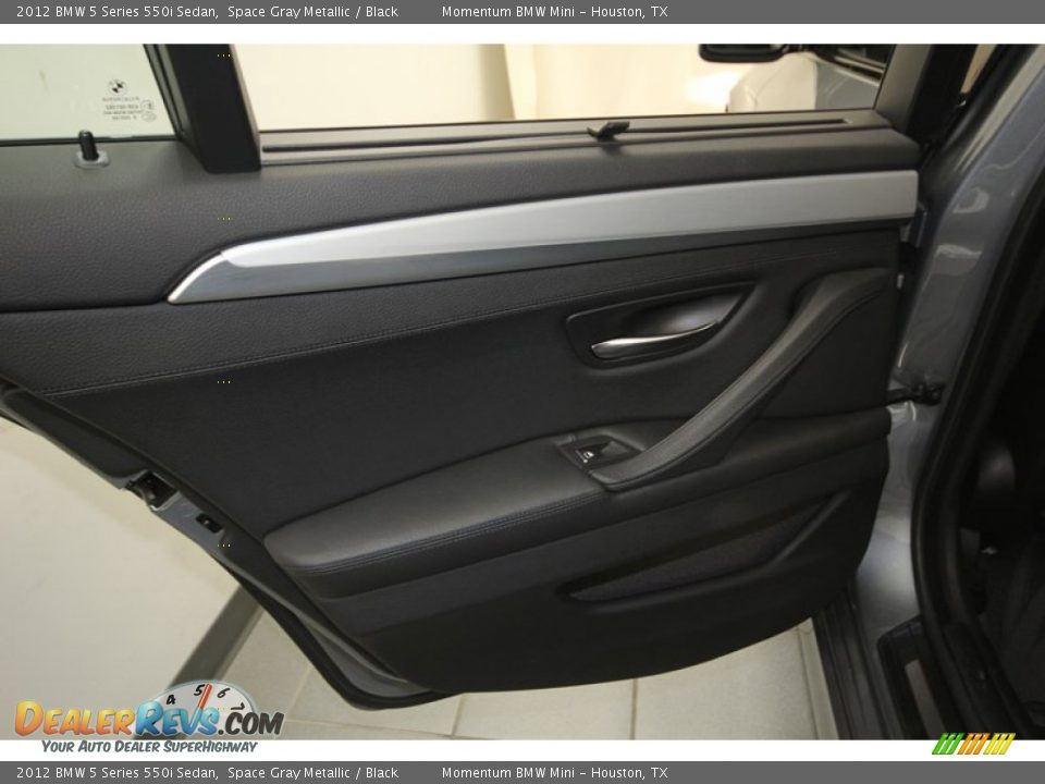 2012 BMW 5 Series 550i Sedan Space Gray Metallic / Black Photo #33