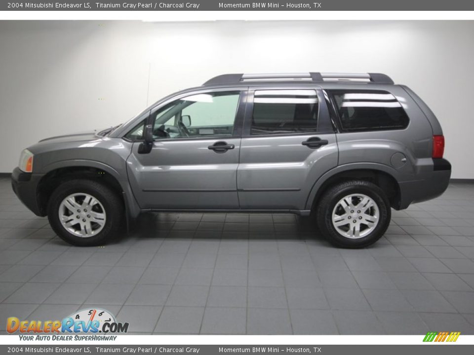 2004 Mitsubishi Endeavor LS Titanium Gray Pearl / Charcoal Gray Photo #2