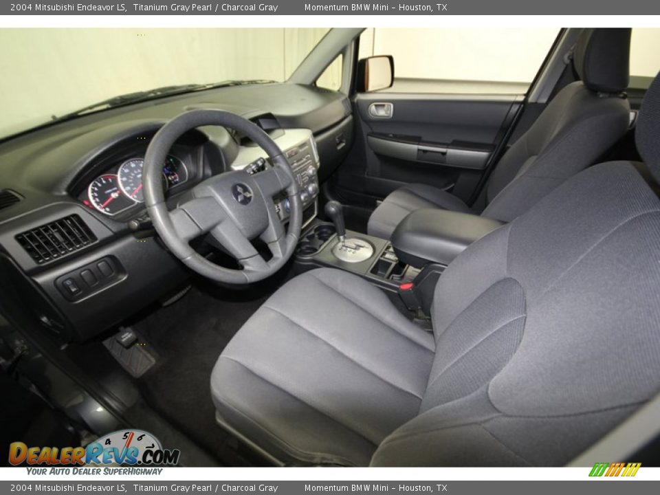 2004 Mitsubishi Endeavor LS Titanium Gray Pearl / Charcoal Gray Photo #4