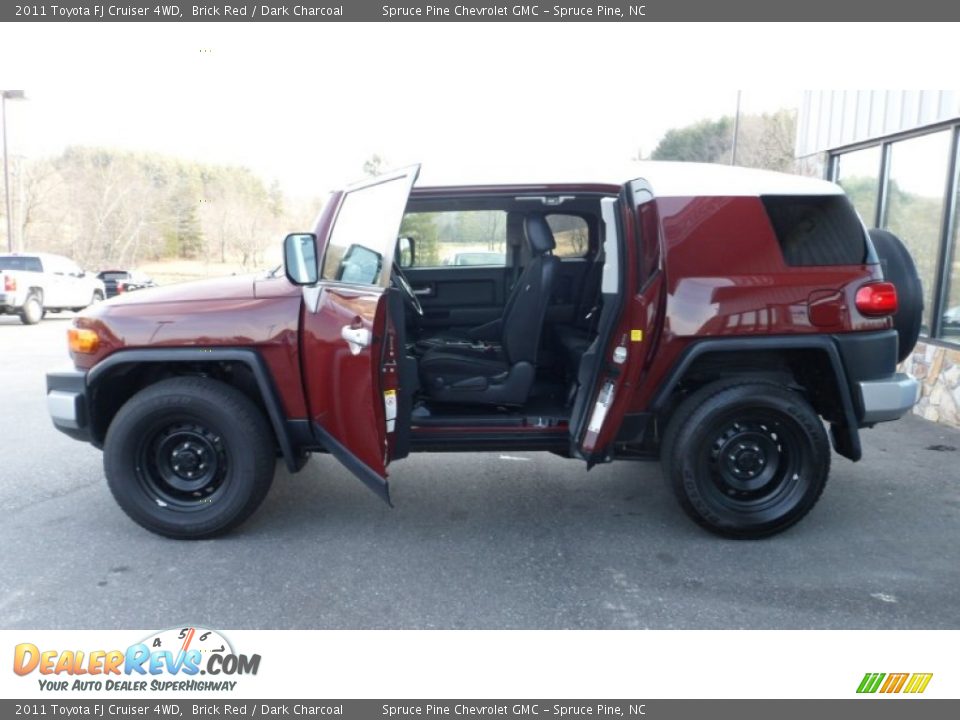 2011 Toyota FJ Cruiser 4WD Brick Red / Dark Charcoal Photo #5