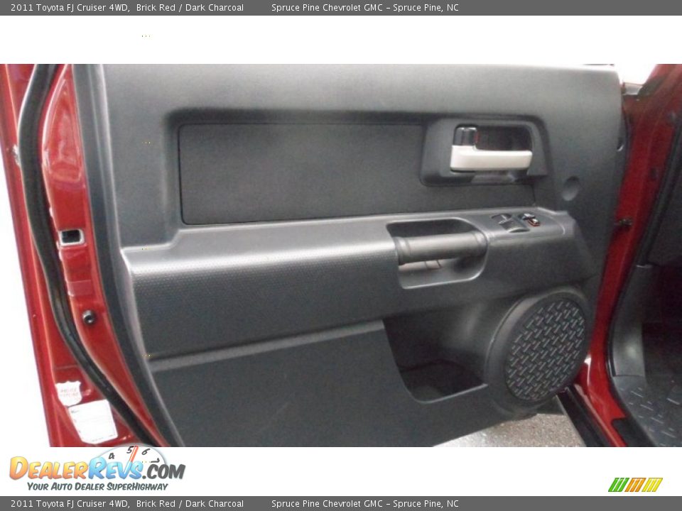 2011 Toyota FJ Cruiser 4WD Brick Red / Dark Charcoal Photo #17