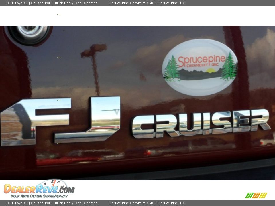 2011 Toyota FJ Cruiser 4WD Brick Red / Dark Charcoal Photo #20