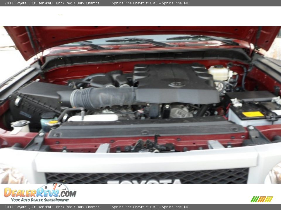 2011 Toyota FJ Cruiser 4WD Brick Red / Dark Charcoal Photo #33
