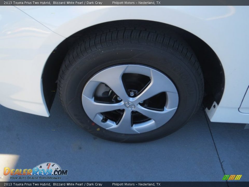 2013 Toyota Prius Two Hybrid Blizzard White Pearl / Dark Gray Photo #10