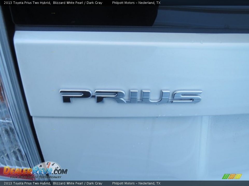 2013 Toyota Prius Two Hybrid Blizzard White Pearl / Dark Gray Photo #14