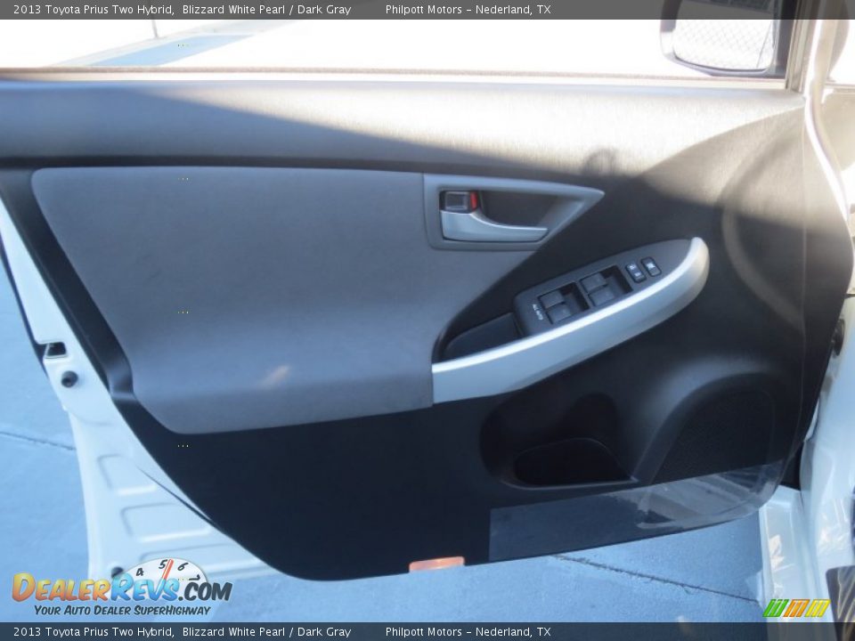 2013 Toyota Prius Two Hybrid Blizzard White Pearl / Dark Gray Photo #21