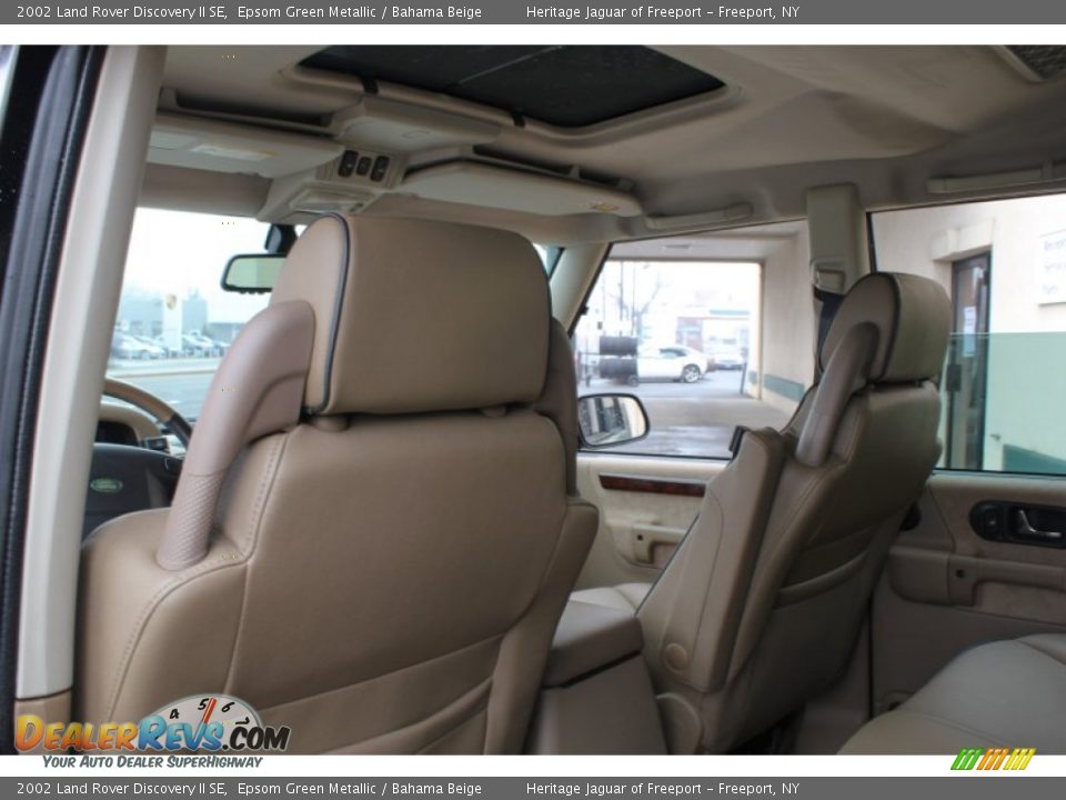 2002 Land Rover Discovery II SE Epsom Green Metallic / Bahama Beige Photo #16