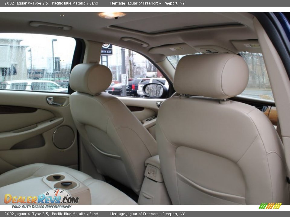 2002 Jaguar X-Type 2.5 Pacific Blue Metallic / Sand Photo #14