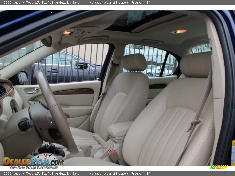2002 Jaguar X-Type 2.5 Pacific Blue Metallic / Sand Photo #20