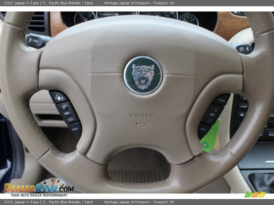 2002 Jaguar X-Type 2.5 Steering Wheel Photo #23