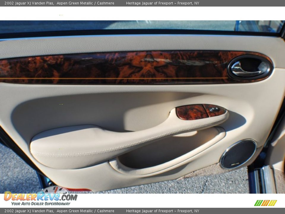 2002 Jaguar XJ Vanden Plas Aspen Green Metallic / Cashmere Photo #17