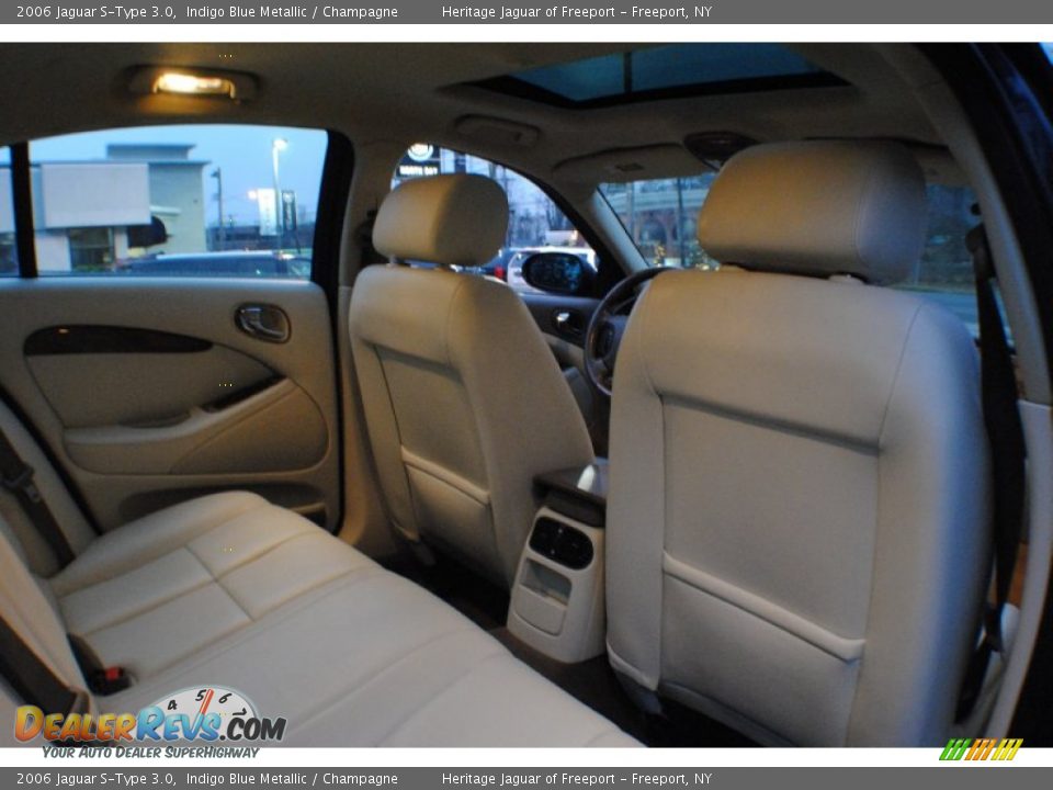 2006 Jaguar S-Type 3.0 Indigo Blue Metallic / Champagne Photo #14