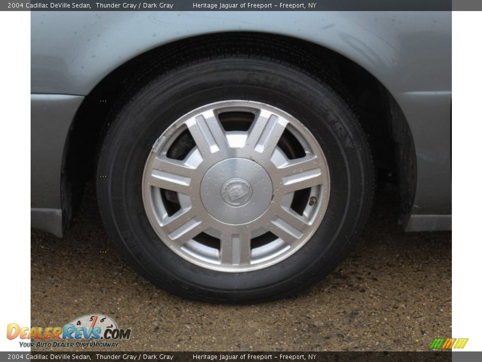 2004 Cadillac DeVille Sedan Wheel Photo #8