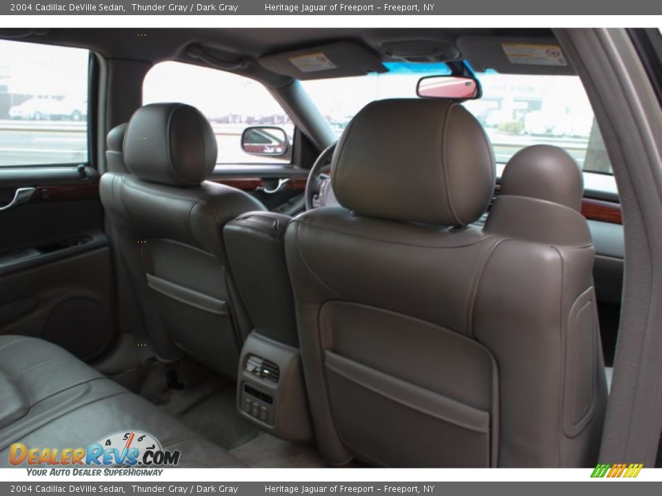 2004 Cadillac DeVille Sedan Thunder Gray / Dark Gray Photo #14