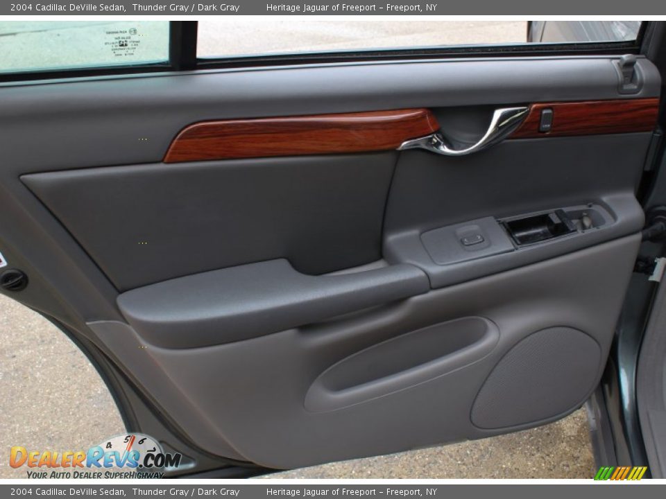 2004 Cadillac DeVille Sedan Thunder Gray / Dark Gray Photo #15
