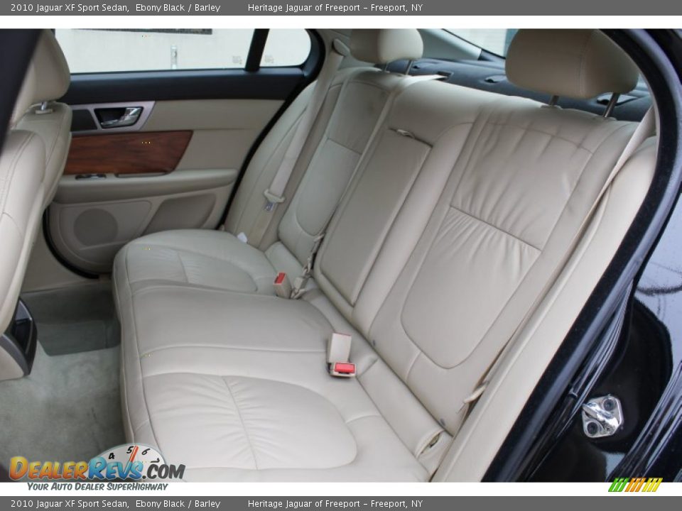 2010 Jaguar XF Sport Sedan Ebony Black / Barley Photo #17