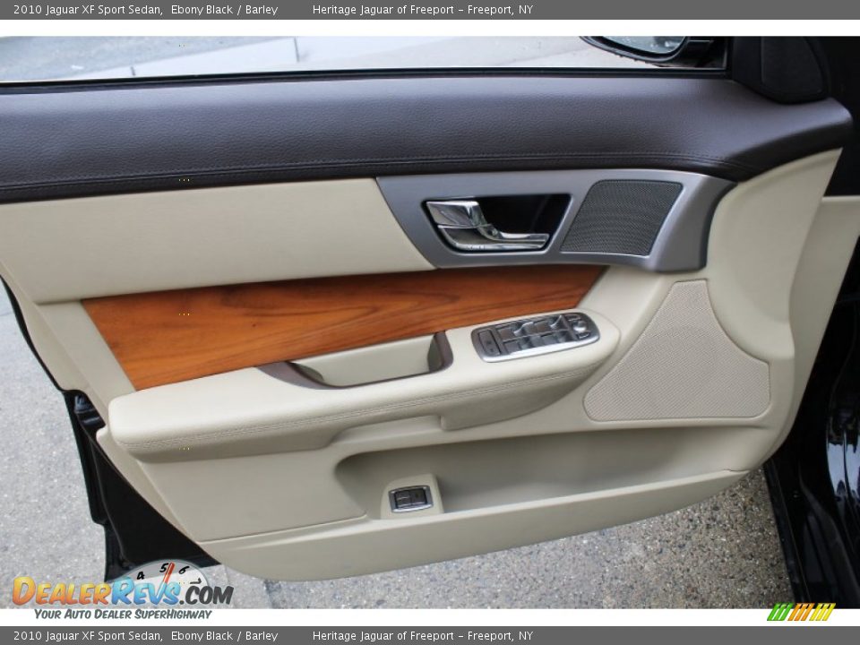 2010 Jaguar XF Sport Sedan Ebony Black / Barley Photo #19