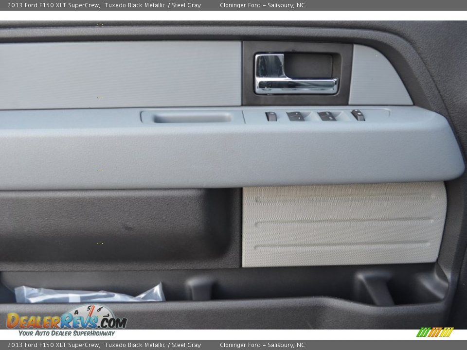 2013 Ford F150 XLT SuperCrew Tuxedo Black Metallic / Steel Gray Photo #8