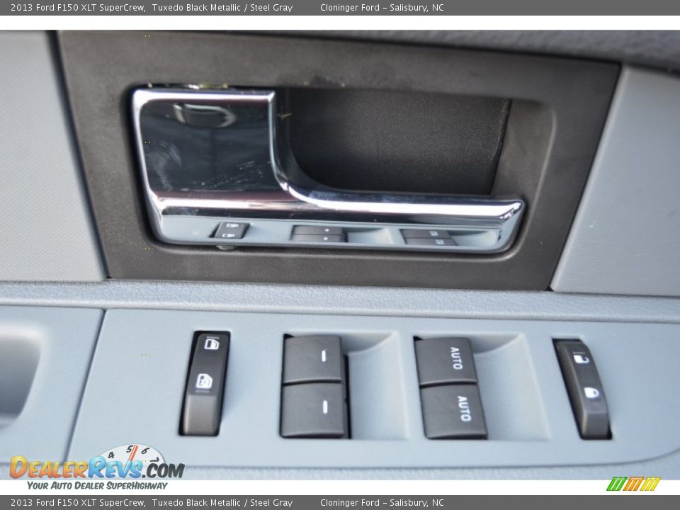 2013 Ford F150 XLT SuperCrew Tuxedo Black Metallic / Steel Gray Photo #9