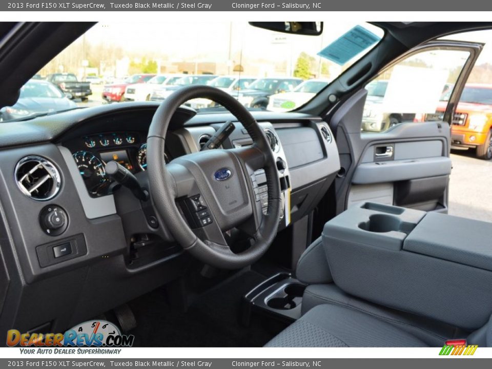 2013 Ford F150 XLT SuperCrew Tuxedo Black Metallic / Steel Gray Photo #11