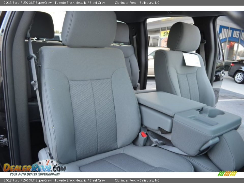 2013 Ford F150 XLT SuperCrew Tuxedo Black Metallic / Steel Gray Photo #17