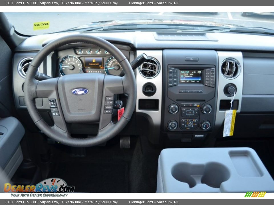 2013 Ford F150 XLT SuperCrew Tuxedo Black Metallic / Steel Gray Photo #24