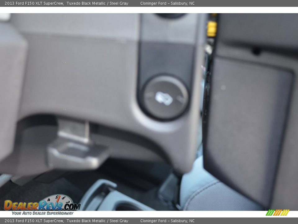 2013 Ford F150 XLT SuperCrew Tuxedo Black Metallic / Steel Gray Photo #27