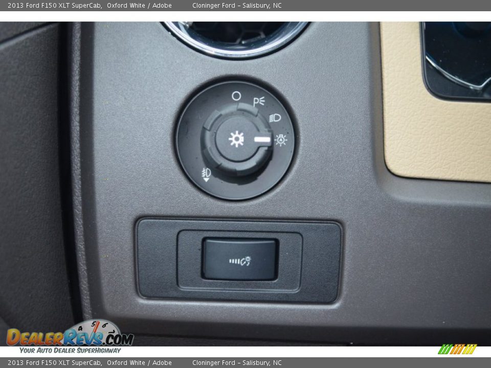 2013 Ford F150 XLT SuperCab Oxford White / Adobe Photo #26