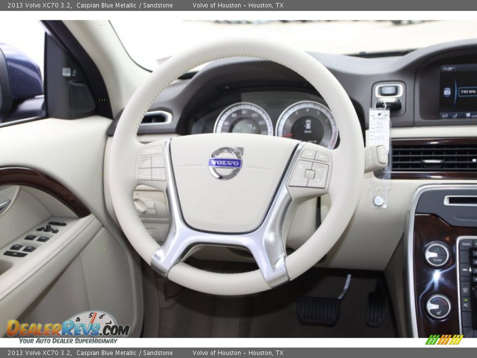 2013 Volvo XC70 3.2 Steering Wheel Photo #16