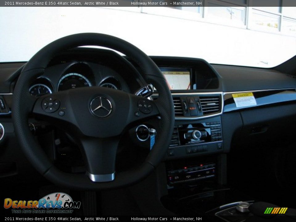 2011 Mercedes-Benz E 350 4Matic Sedan Arctic White / Black Photo #4