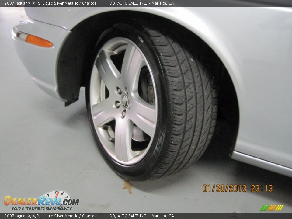 2007 Jaguar XJ XJR Liquid Silver Metallic / Charcoal Photo #24