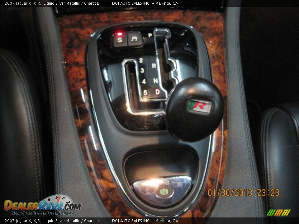 2007 Jaguar XJ XJR Liquid Silver Metallic / Charcoal Photo #31