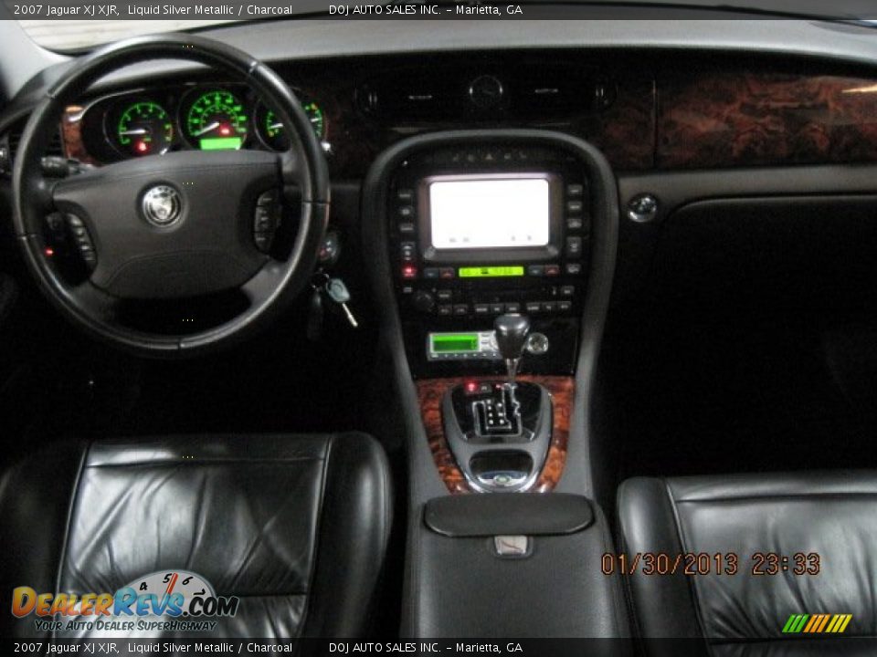 2007 Jaguar XJ XJR Liquid Silver Metallic / Charcoal Photo #35