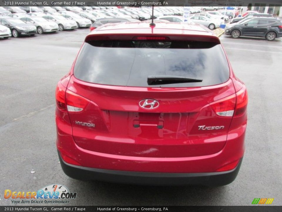2013 Hyundai Tucson GL Garnet Red / Taupe Photo #4