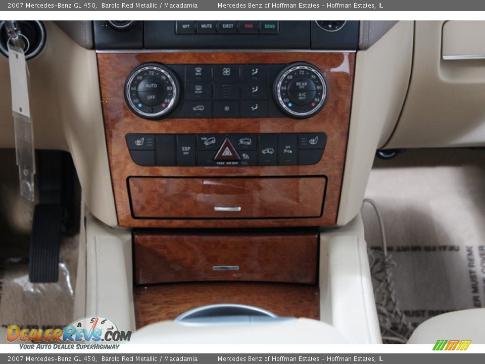 Controls of 2007 Mercedes-Benz GL 450 Photo #11