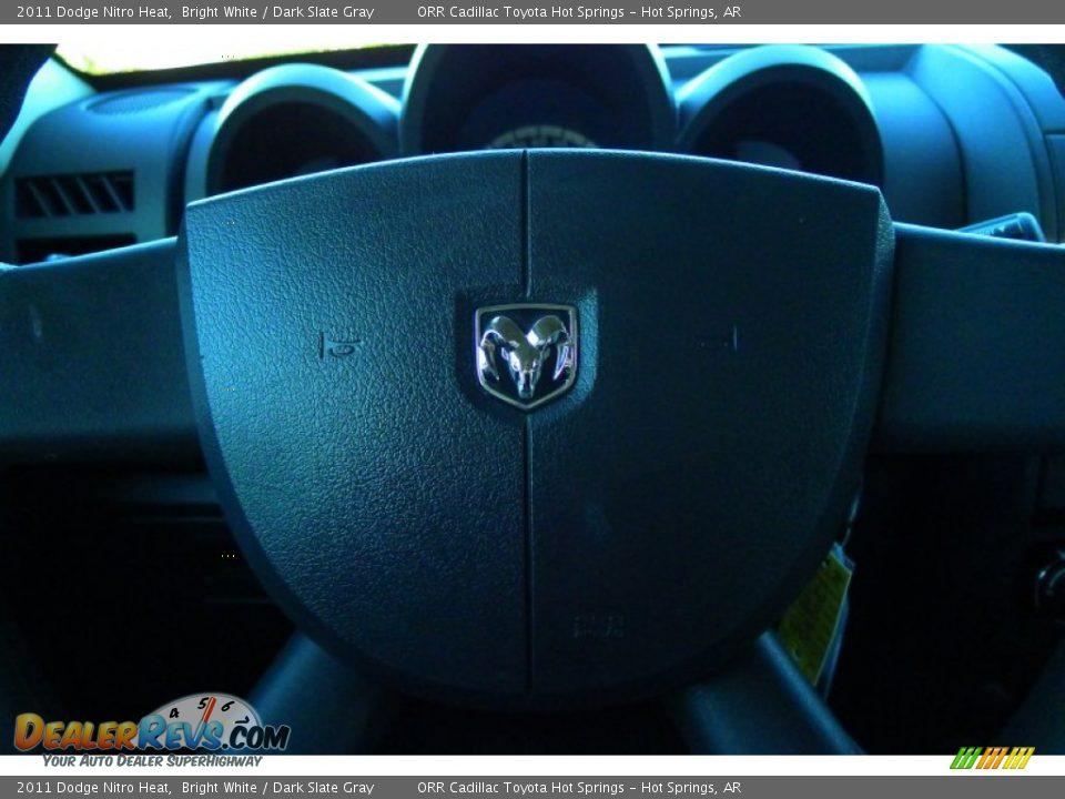 2011 Dodge Nitro Heat Bright White / Dark Slate Gray Photo #14