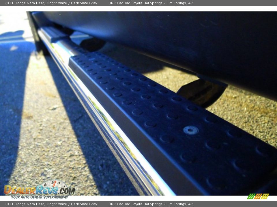 2011 Dodge Nitro Heat Bright White / Dark Slate Gray Photo #18