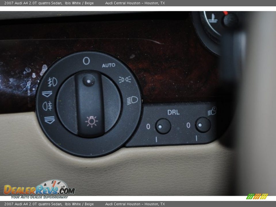 2007 Audi A4 2.0T quattro Sedan Ibis White / Beige Photo #19