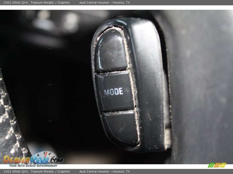 2001 Infiniti QX4 Titanium Metallic / Graphite Photo #20