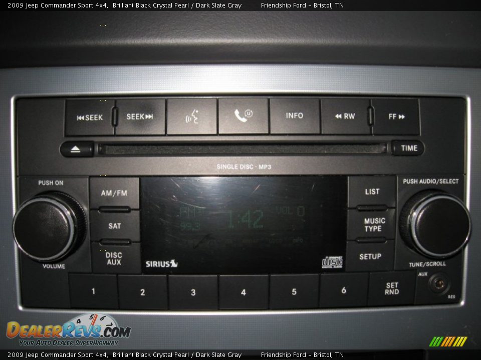 2009 Jeep Commander Sport 4x4 Brilliant Black Crystal Pearl / Dark Slate Gray Photo #30