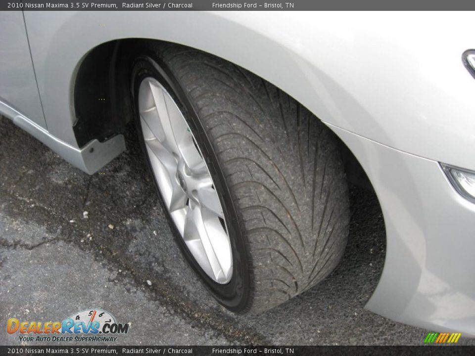 2010 Nissan Maxima 3.5 SV Premium Radiant Silver / Charcoal Photo #13