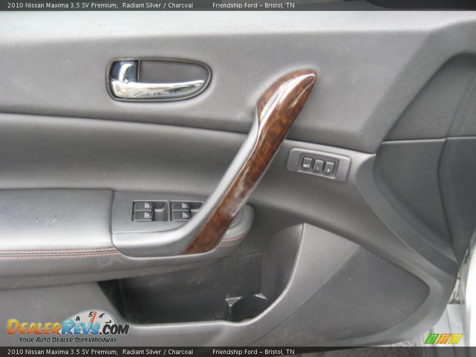 2010 Nissan Maxima 3.5 SV Premium Radiant Silver / Charcoal Photo #18