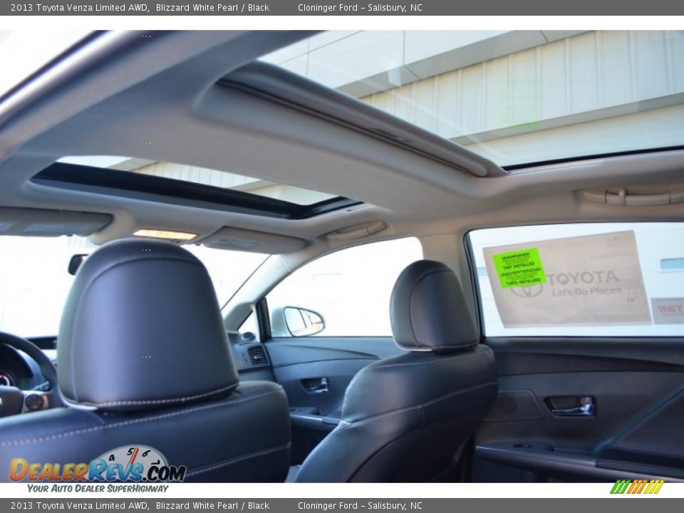 2013 Toyota Venza Limited AWD Blizzard White Pearl / Black Photo #23