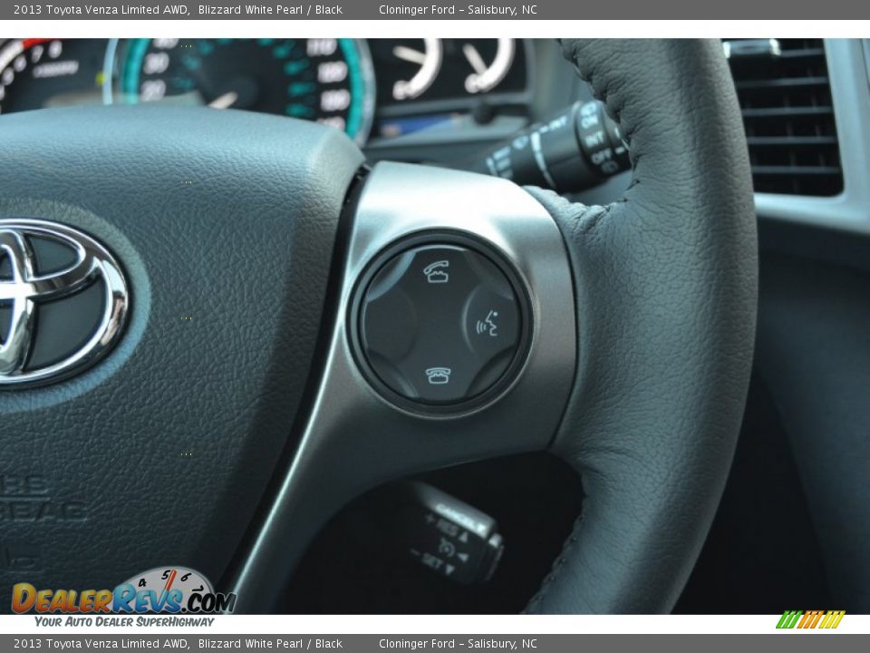 2013 Toyota Venza Limited AWD Blizzard White Pearl / Black Photo #27