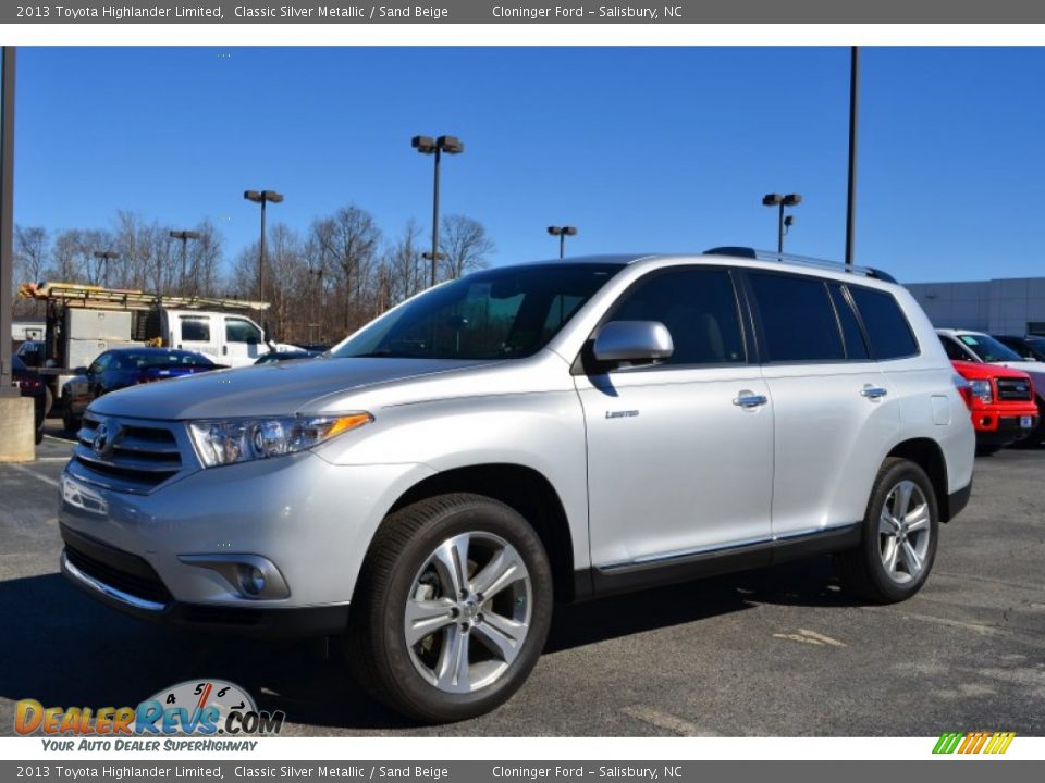 Front 3/4 View of 2013 Toyota Highlander Limited Photo #1