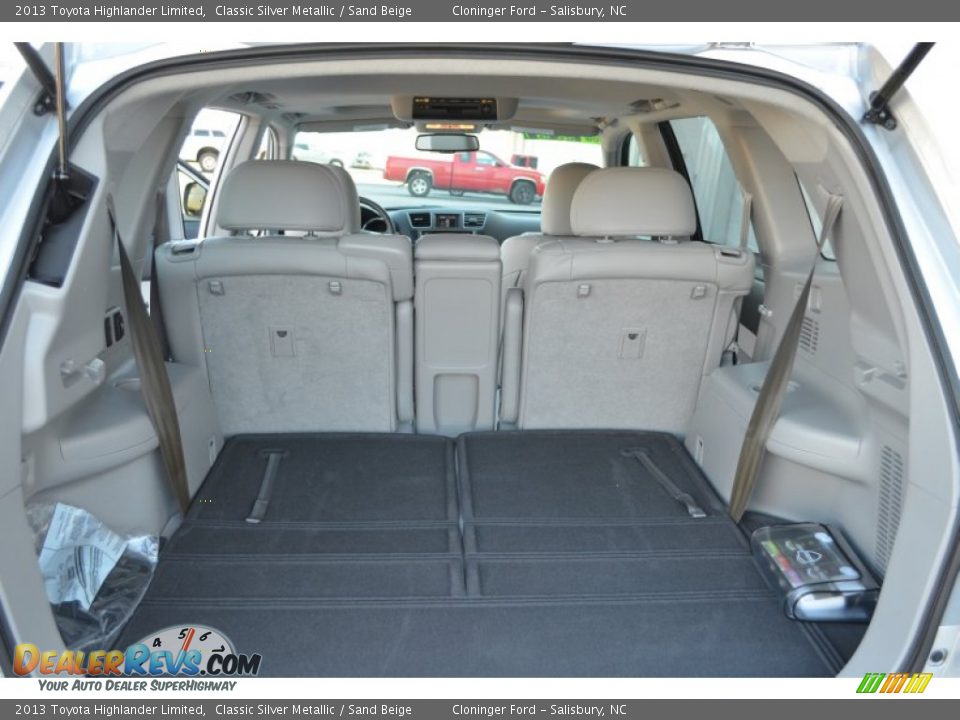 2013 Toyota Highlander Limited Classic Silver Metallic / Sand Beige Photo #13