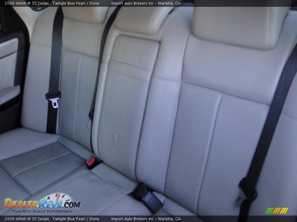 Rear Seat of 2006 Infiniti M 35 Sedan Photo #19